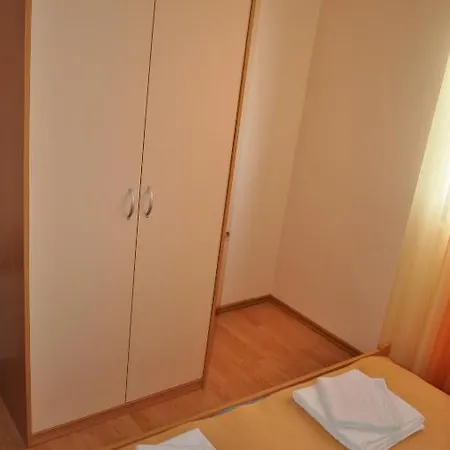 Zora Apartamento Vis